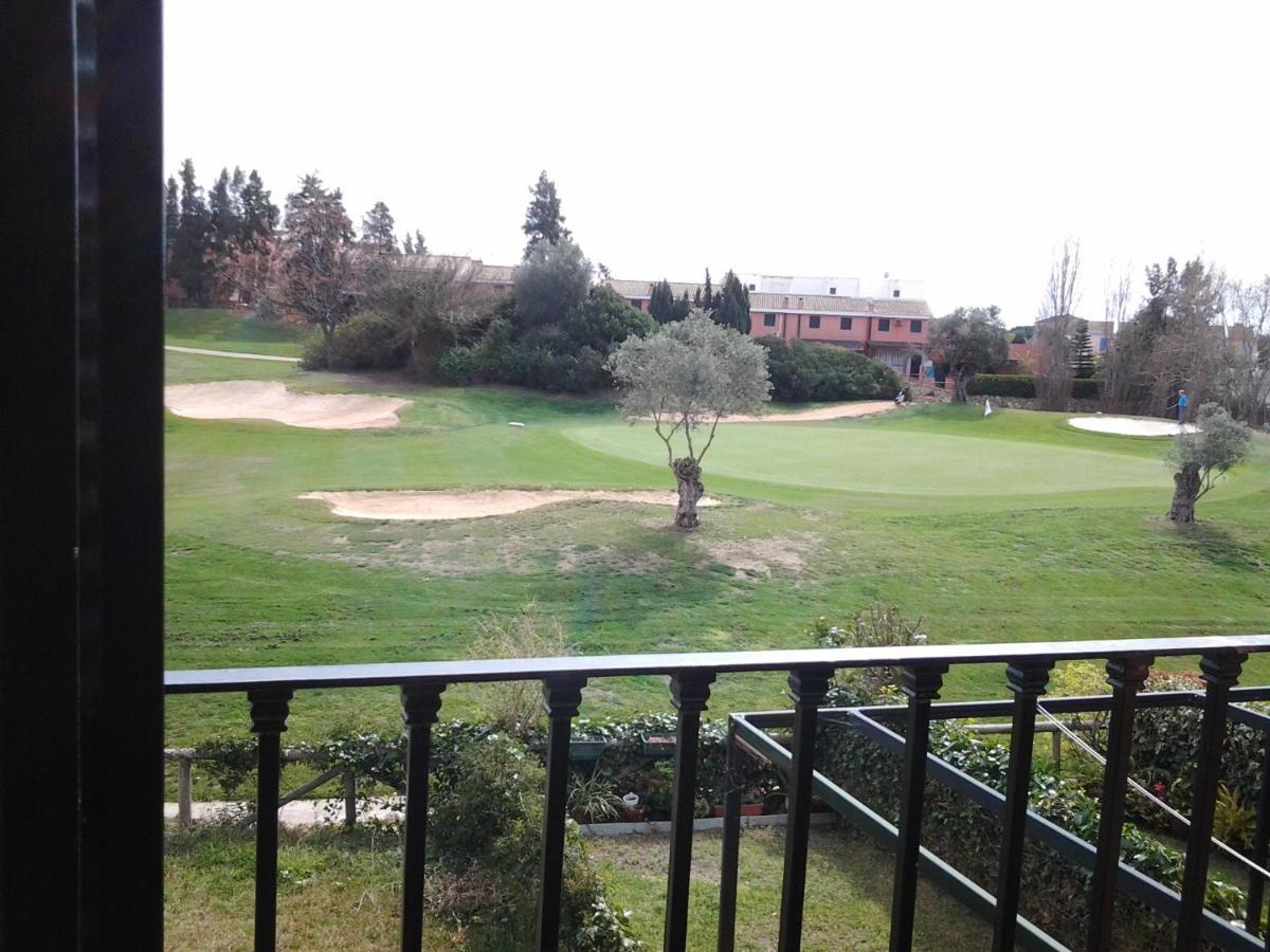 Olhando Um Campo De Golf อิสลันตียา ภายนอก รูปภาพ
